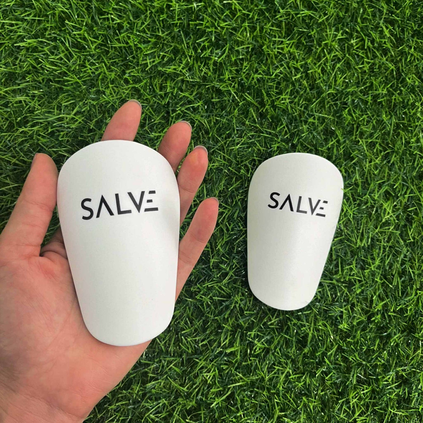 SALVE Mini Skinnebeskytter Skinnebeskytter, 10x6cm